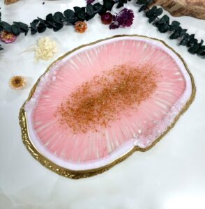 6. Πιατέλα σε σχήμα Geode